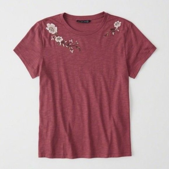 Abercrombie & Fitch Tops - Abercrombie Rose Pink Embroidered Floral T-Shirt, size Large
